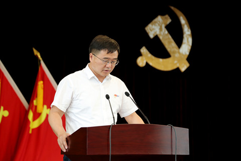 湯總宣讀表彰文件_副本.jpg